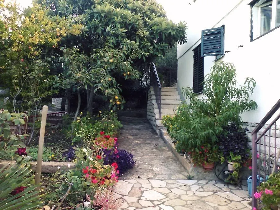 Apartment Prsic Premantura